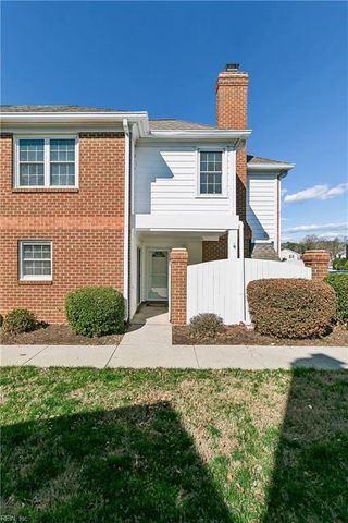 109 Cheltenham Way Apt A, Yorktown, VA 23693