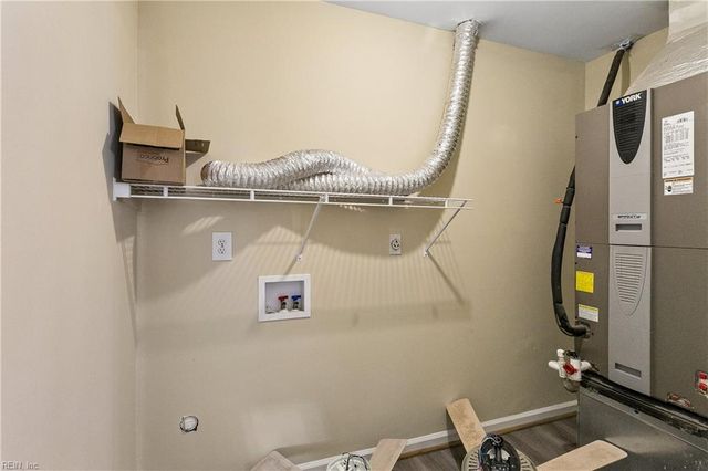 109 Cheltenham Way Apt A, Yorktown, VA 23693