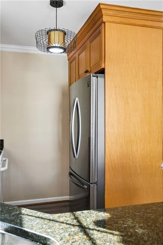 109 Cheltenham Way Apt A, Yorktown, VA 23693