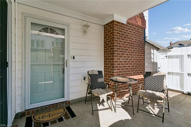 109 Cheltenham Way Apt A, Yorktown, VA 23693