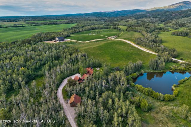 2815 N BLACK SHEEP FARM Road, Alta, WY 83414