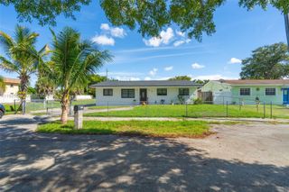 7100 Mcclellan St, Hollywood, FL 33024
