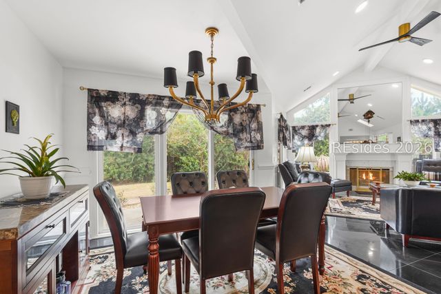 2 Cattail Ct, Hilton Head Island, SC 29926