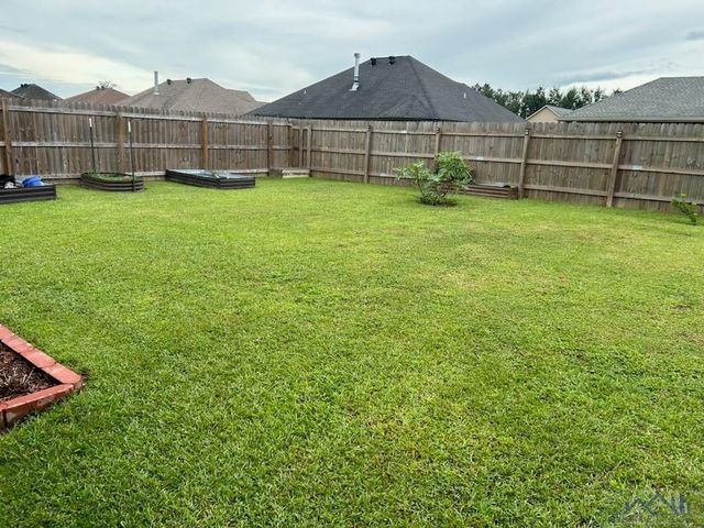 504 Sugar Plum Street, Houma, LA 70364