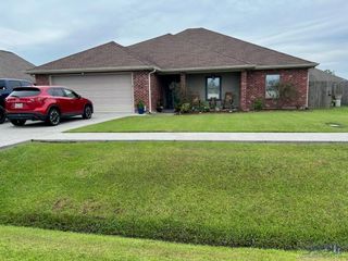 504 Sugar Plum Street, Houma, LA 70364