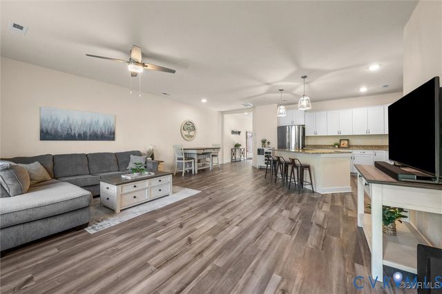 12576 Petrel Xing, Chesterfield, VA 23112