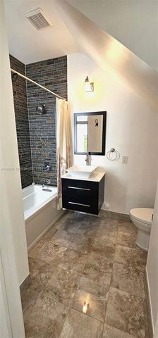 721 SE 12th Ct 4, Fort Lauderdale, FL 33316