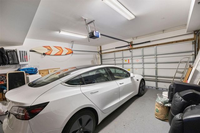 721 SE 12th Ct 4, Fort Lauderdale, FL 33316