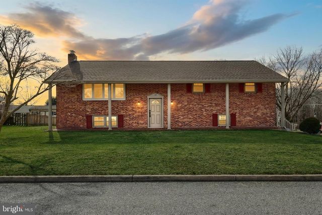 113 BRANT DR, Dallastown, PA 17313