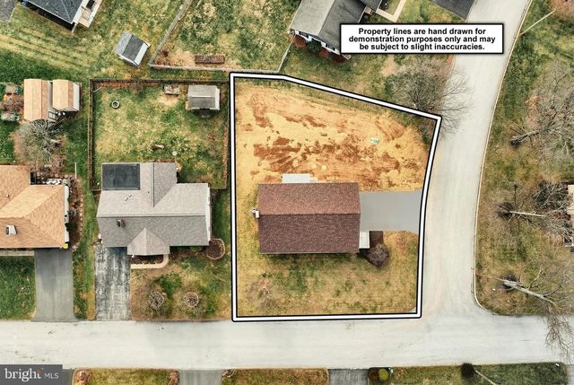 113 BRANT DR, Dallastown, PA 17313