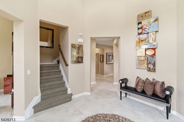 11 Burr Pl, Franklin Twp., NJ 08873