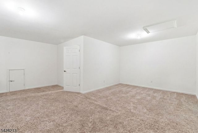 11 Burr Pl, Franklin Twp., NJ 08873