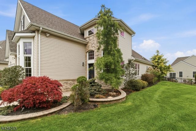 11 Burr Pl, Franklin Twp., NJ 08873
