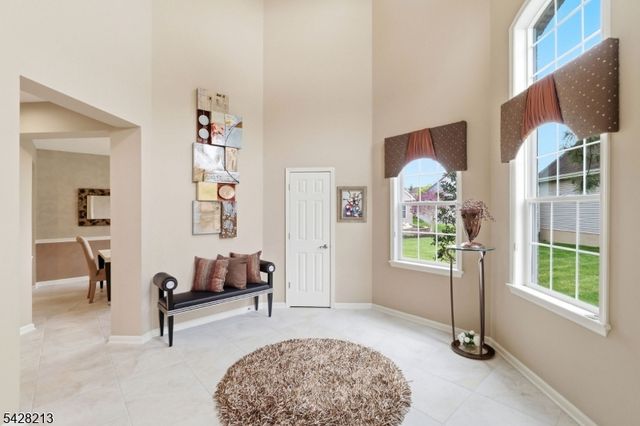 11 Burr Pl, Franklin Twp., NJ 08873
