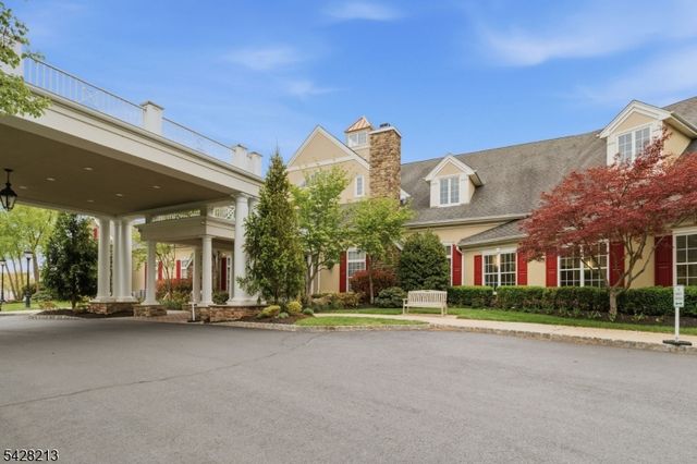 11 Burr Pl, Franklin Twp., NJ 08873
