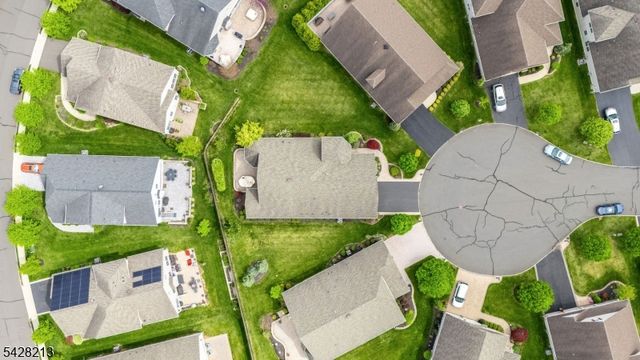 11 Burr Pl, Franklin Twp., NJ 08873