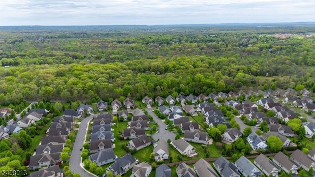 11 Burr Pl, Franklin Twp., NJ 08873