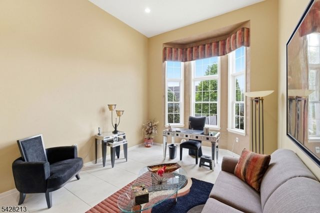 11 Burr Pl, Franklin Twp., NJ 08873