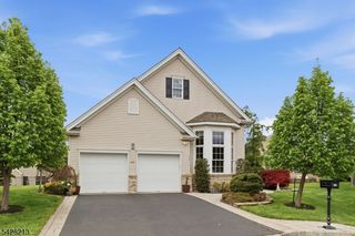 11 Burr Pl, Franklin Twp., NJ 08873