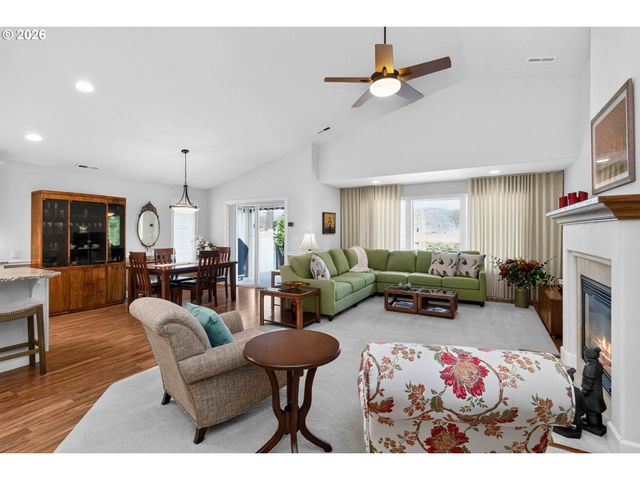 49 WILLOW POINTE Loop, Longview, WA 98632