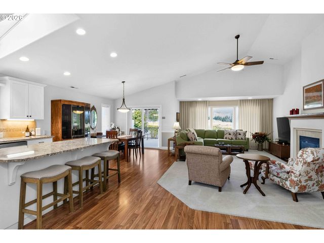 49 WILLOW POINTE Loop, Longview, WA 98632