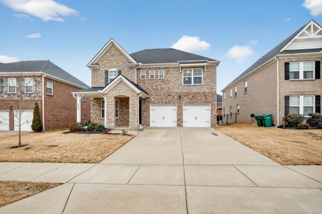 229 Campbell Cir, Mount Juliet, TN 37122