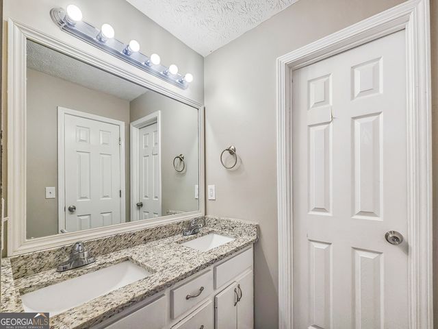 768 Wilkes Drive, Loganville, GA 30052