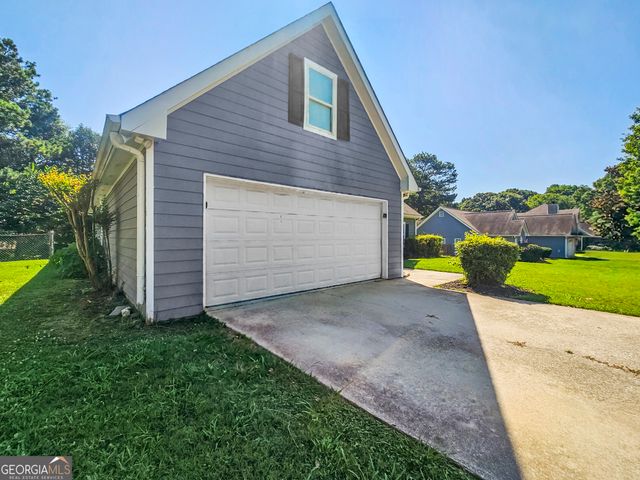 768 Wilkes Drive, Loganville, GA 30052