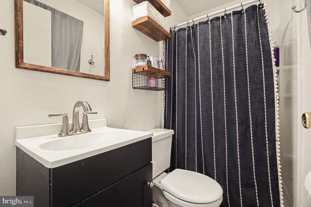 12706 VALLEYWOOD DR, Woodbridge, VA 22192