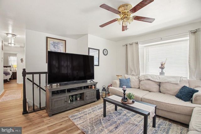 12706 VALLEYWOOD DR, Woodbridge, VA 22192