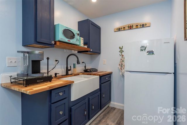 78 Spellbound Road, Waynesville, NC 28785