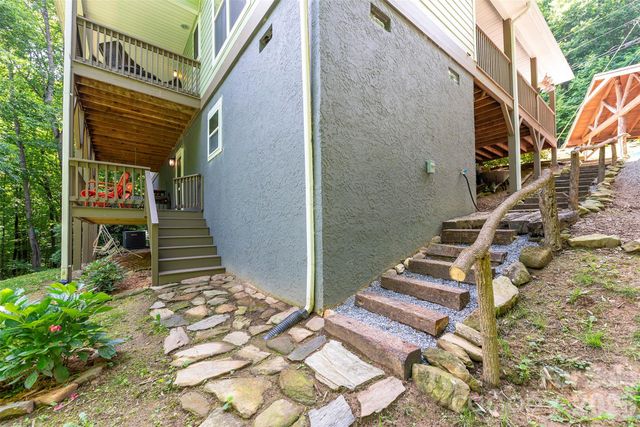 78 Spellbound Road, Waynesville, NC 28785