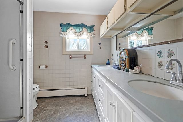 62 Lois Street, Haverhill, MA 01830