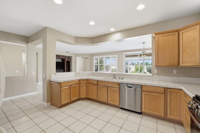 601 Northfield Ln, Lincoln, CA 95648