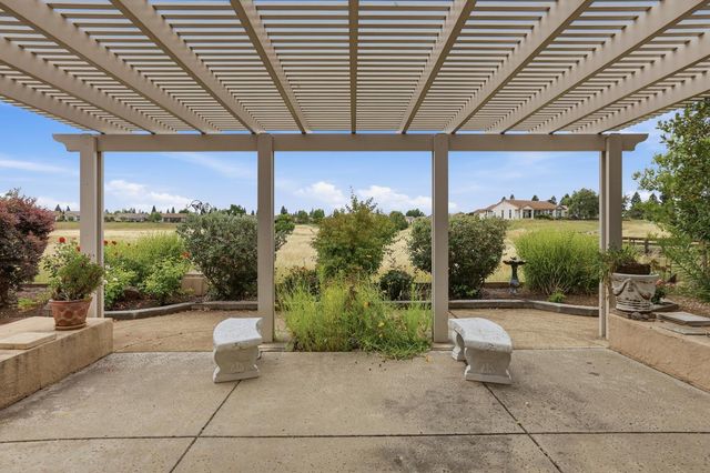 601 Northfield Ln, Lincoln, CA 95648