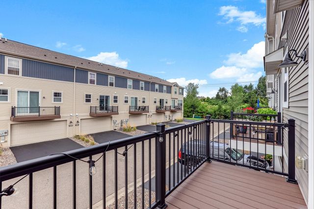 7689 Anthony Point, Victoria, MN 55386