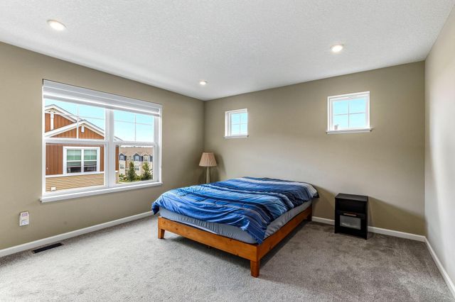 7689 Anthony Point, Victoria, MN 55386