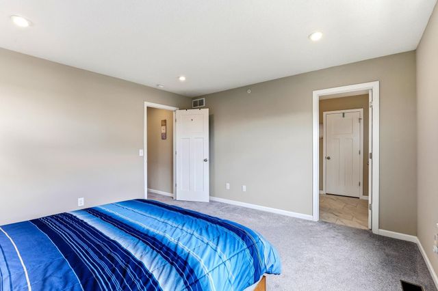 7689 Anthony Point, Victoria, MN 55386