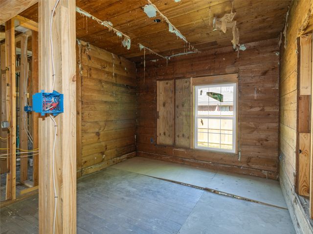 1005 E Evergreen Street, Mexia, TX 76667