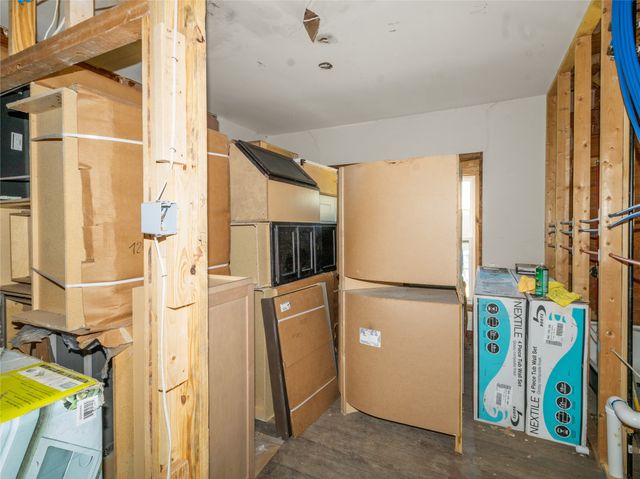 1005 E Evergreen Street, Mexia, TX 76667