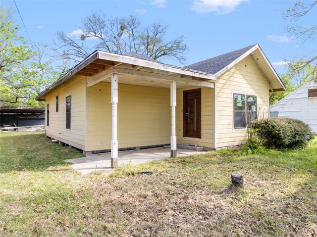 1005 E Evergreen Street, Mexia, TX 76667