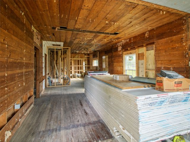 1005 E Evergreen Street, Mexia, TX 76667