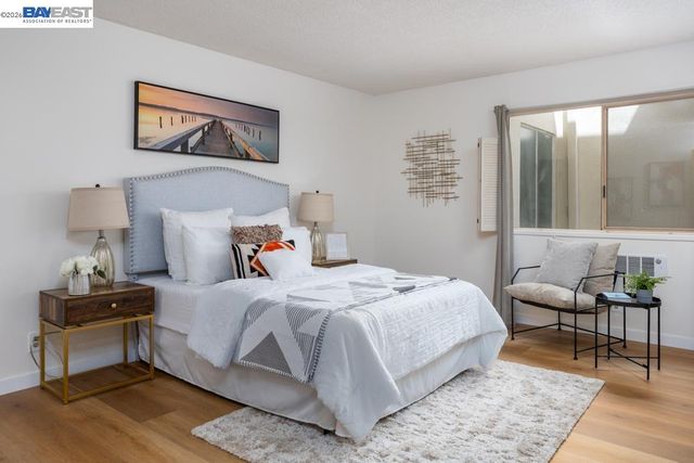2137 Otis Dr 204, Alameda, CA 94501
