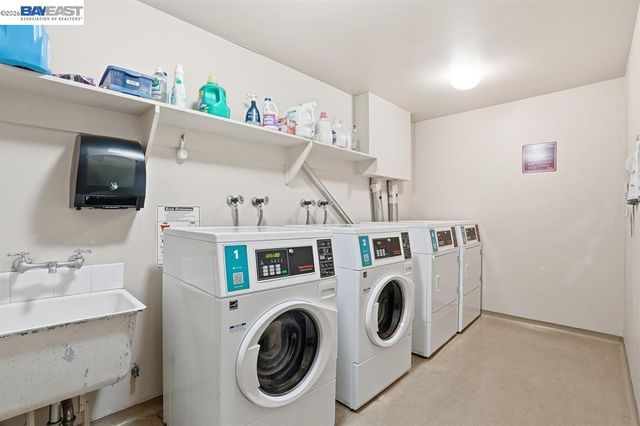 2137 Otis Dr 204, Alameda, CA 94501