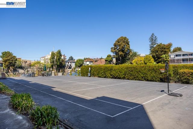 2137 Otis Dr 204, Alameda, CA 94501