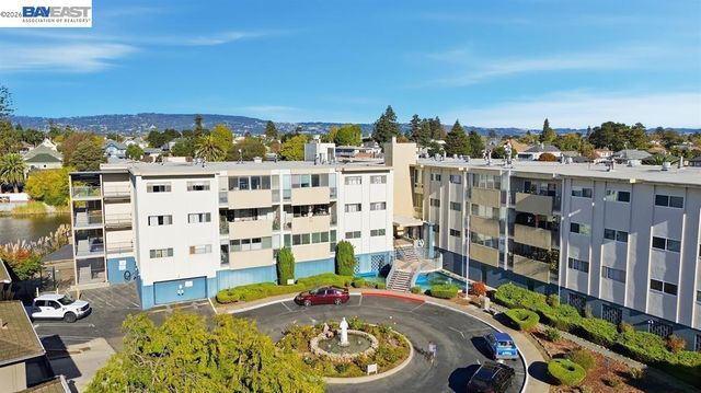 2137 Otis Dr 204, Alameda, CA 94501