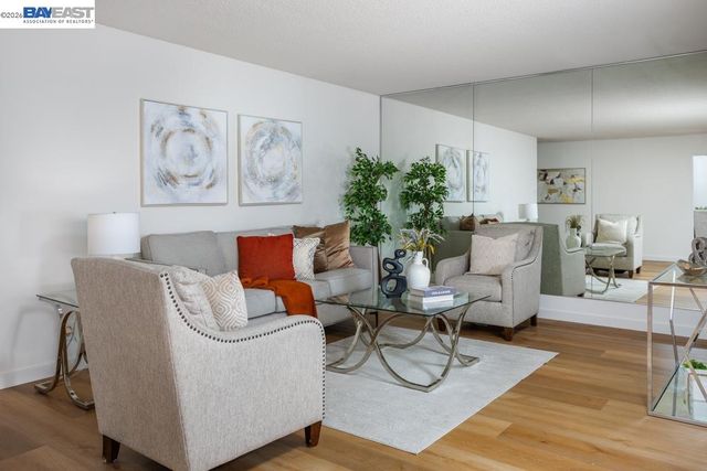 2137 Otis Dr 204, Alameda, CA 94501