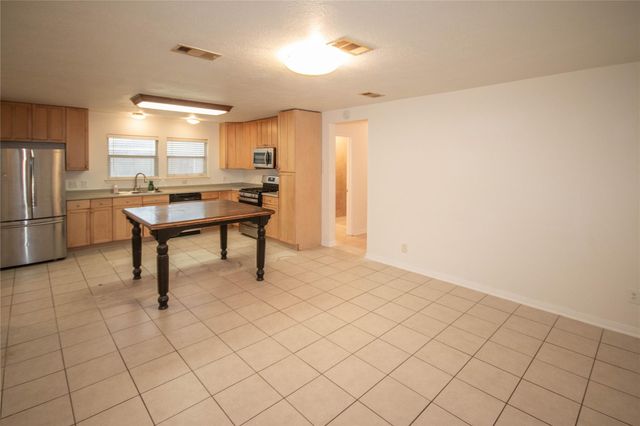 6603 Thrush Drive, Houston, TX 77087