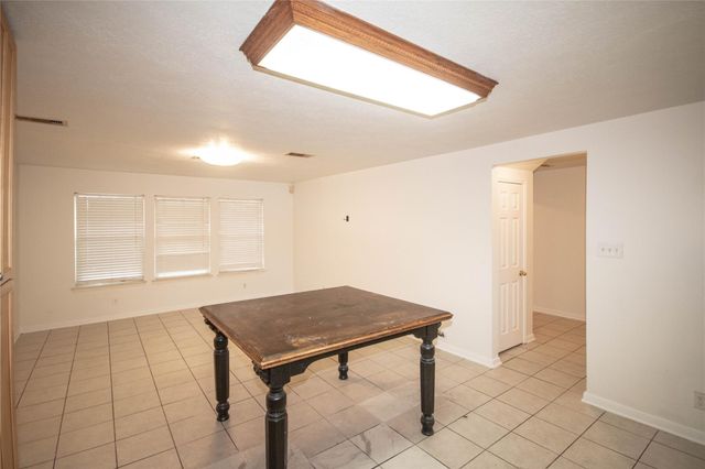 6603 Thrush Drive, Houston, TX 77087