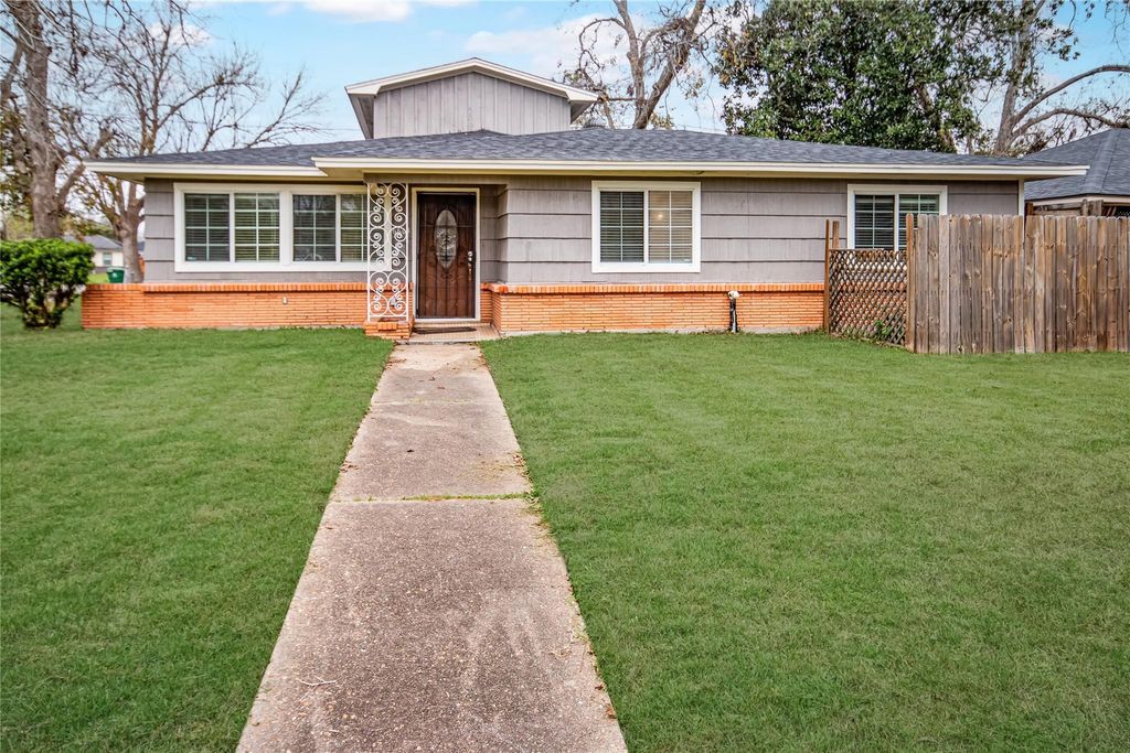 6603 Thrush Drive, Houston, TX 77087